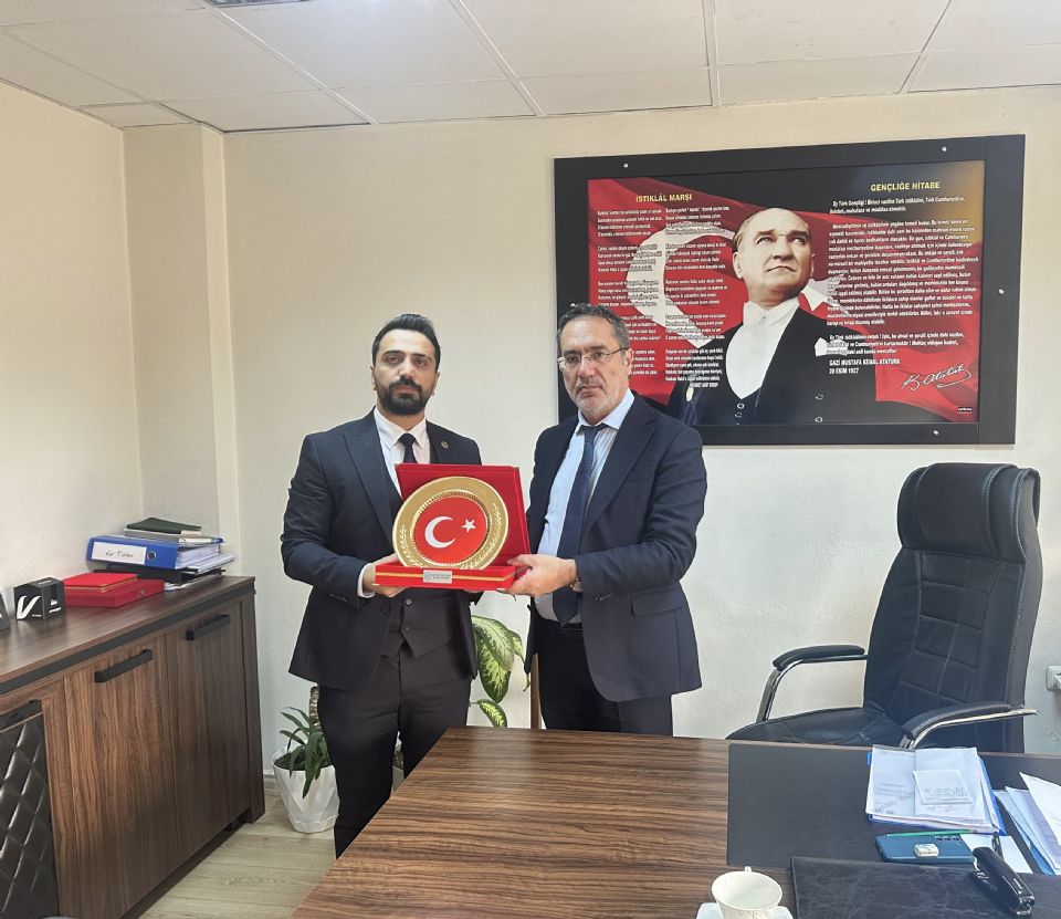 Eğitim Gücü Sen Bursa Şubesi Yavuz BAYAR Ziyareti Eğitim Gücü Sen Bursa Şubesi Yavuz BAYAR Ziyareti