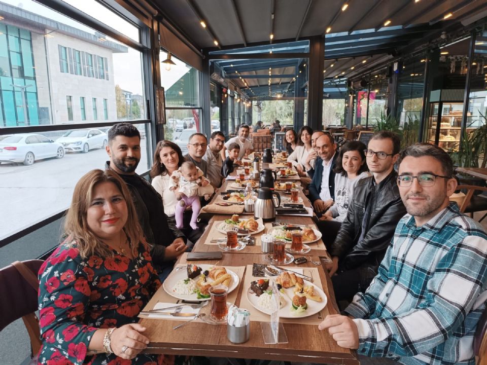 Akyazı'da Dayanışma Sahada! Temsilciliğimiz Okul Ziyaretleriyle Üyelerimizle Buluştu.