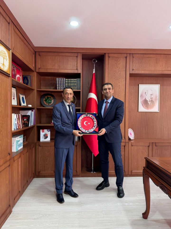 Genel Başkanımız Oğuz ÖZAT ve Yönetim Kurulu Üyelerimiz Ölçme, Değerlendirme ve Sınav Hizmetleri Genel Müdürü Dr. Erdal KILINÇ’ı Ziyaret Etti.