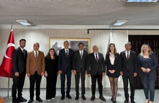 YENİ Parti İstanbul Milletvekili Suat ÖZÇAĞDAŞ ve beraberindeki heyeti Genel Merkezimizde ağırladık.