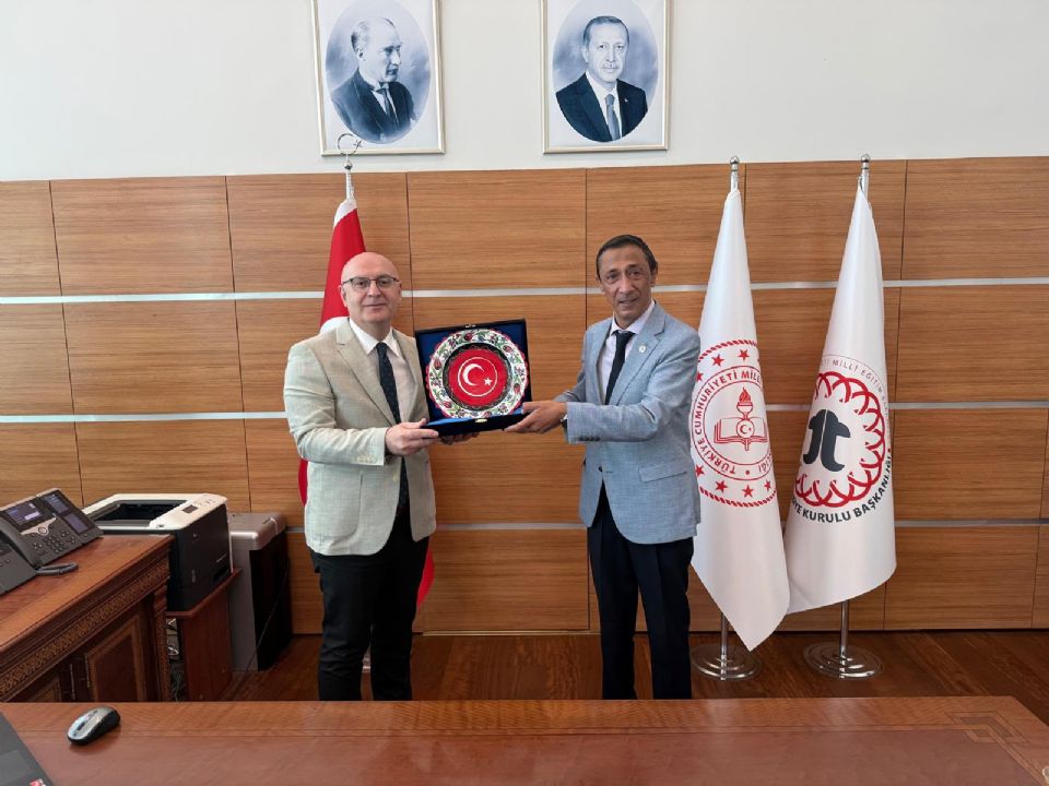 Genel Başkanımız Oğuz Özat, Talim Ve Terbiye Kurulu Başkanı Sayın Cem Gençoğlu’na Makamında Hayırlı Olsun Ziyaretinde Bulundu