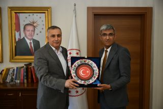Genel Başkan Yardımcımız Resul Partici, Bursa İl Millî Eğitim Müdürü Sayın Gürhan Çokgezer'i Makamında Ziyaret Etti.